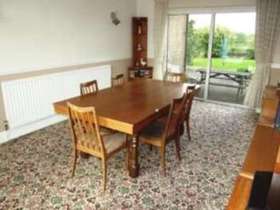 5 bedroom Detached f...